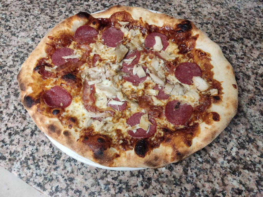 BBQ Pizza with roast chicken, bacon & pepperoni